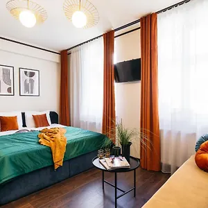 Estery12 Aparthotel Krakau